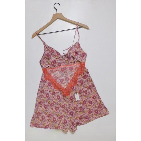 NWT!! Anthropologie FLOREAT Juniper Sleep Romper Floral Lace Paisley Lacey Small - Picture 9 of 15